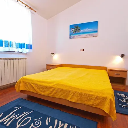 Apartment Fuer 6 Personen Ca 60 Qm In Banjole, Istrien Istrische Riviera Banjole
